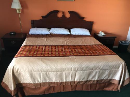 拿骚假日汽车旅馆