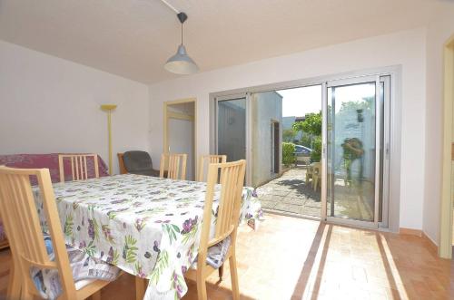 Grau Village 31, Maison T3, avec Jardin au Grau du Roi, Proche Plage et Centre Commercial