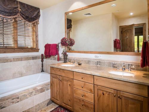 Beaver Creek Landing Condo 206 - main image