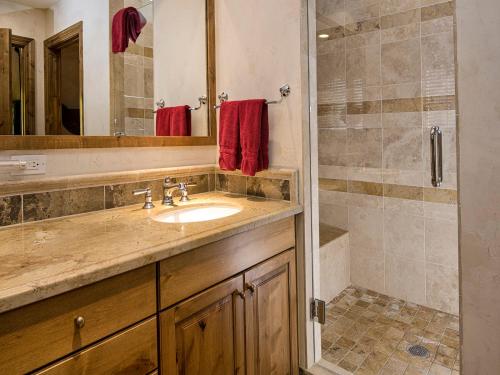 Beaver Creek Landing Condo 206 - image 5