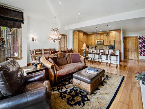 Beaver Creek Landing Condo 206 - image 9