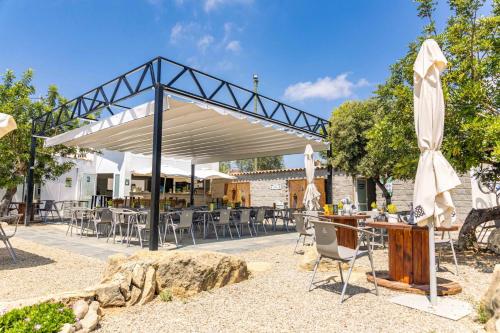 Restorāns, Camping Ciudad del Ciclismo- Bungalow in Cervera del Maestre