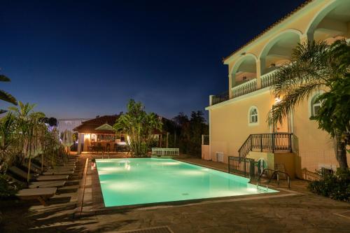 수영장, California Beach Hotel - Adults Only in 자킨토스 섬