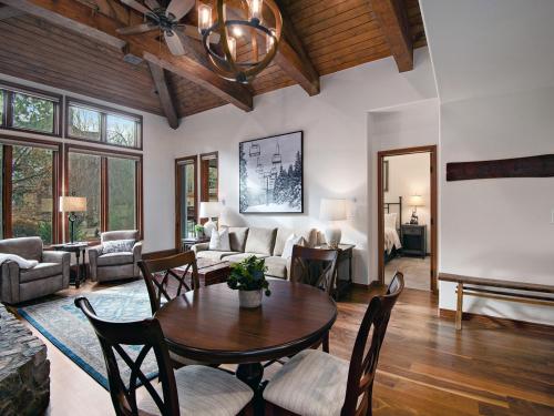 Arrowhead Village Condo - 206 Seasons Lodge - image 4
