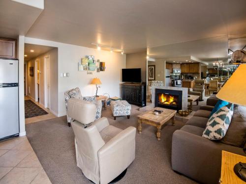 Vantage Point Condo 105 - main image