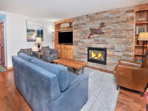 Vantage Point Condo 201 - image 3
