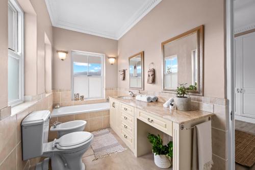 The Lookout | 3 bedroom home in Fish Hoek - main image