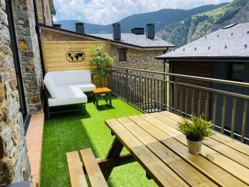 APARTAMENTO CANILLO Wifi-Parquing free-Terraza HUT1-5213 in Prats