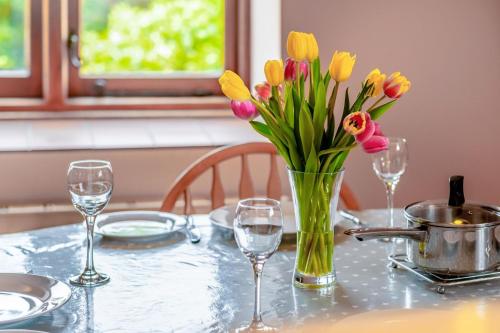 Facilities, 2 Bed in Godshill oc-ic129 in Godshill and Wroxall