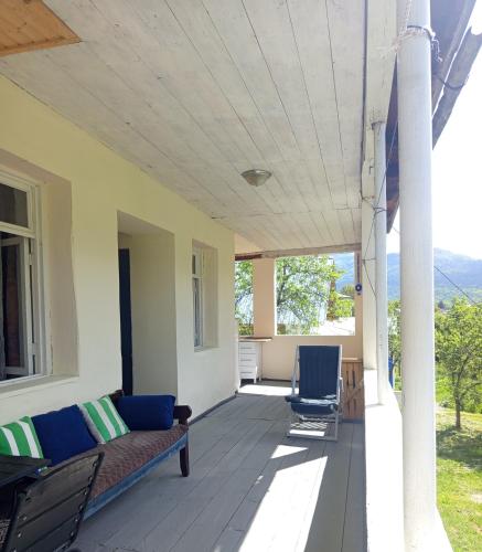 Guest house Katia in Μέστια