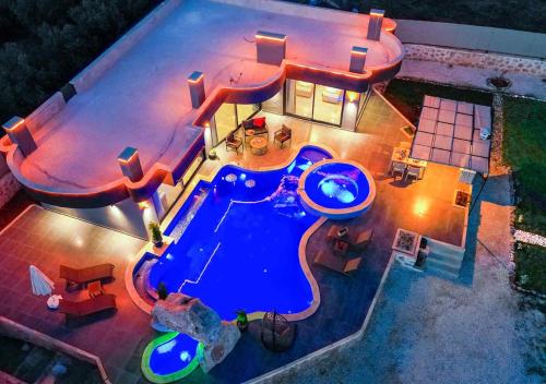 Villa Agartra – khách sạn tại Bayindir