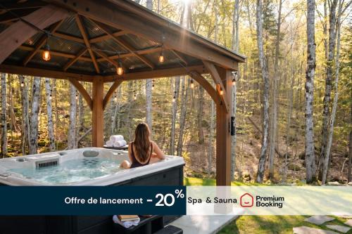 Le Milena with Private SPA & Sauna, Golf & Pool in Saint-Faustin-Lac-Carré (QC)