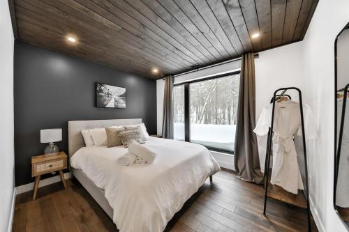 Le Milena with Private SPA & Sauna, Golf & Pool in Saint-Faustin-Lac-Carré (QC)