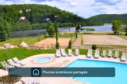 Le Milena with Private SPA & Sauna, Golf & Pool in Saint-Faustin-Lac-Carré (QC)