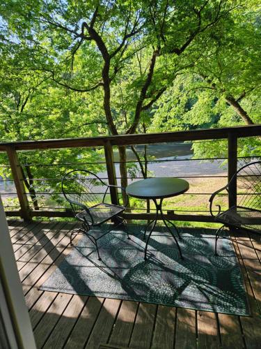 Treehouse getaway in Killen (AL)