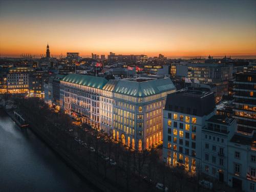 Fairmont Hotel Vier Jahreszeiten in Hamburg, Deutschland