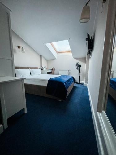 1 double bed