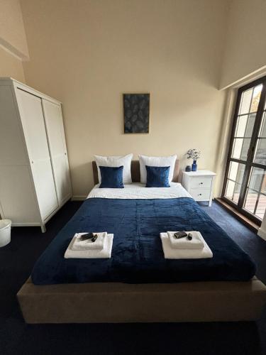1 double bed