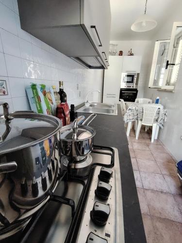 Villa San Giorgio Vacation Home - Romantic two-room apartment in Сапрі