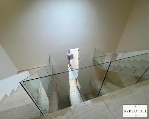 Entrada, BYBLOCIEL I Luxury Duplex I Byblos Jbeil Lebanon I Panoramic Terrace I Private Hot Tub in Blat