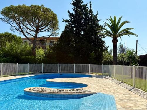 Le Patio Azur Piscine, soleil et parking gratuit