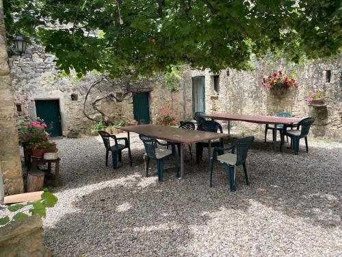 Appartement 3 Avec Deux Chambres in Sauzet (Rhone-Alpes)