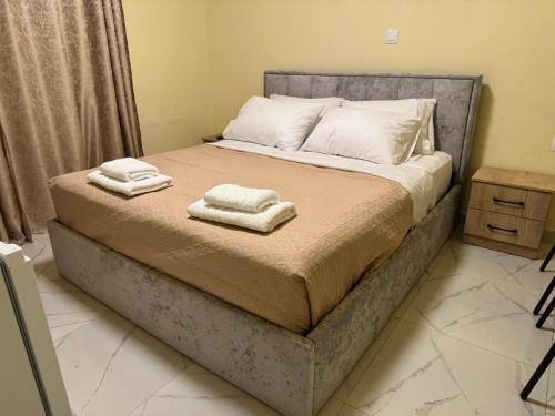 Dina's Rooms Himara in 希馬拉