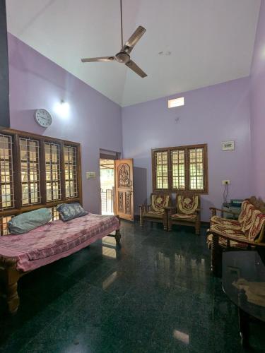 Sapthagiri Homestay in Trasi