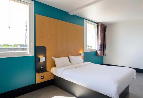 1 queen bed