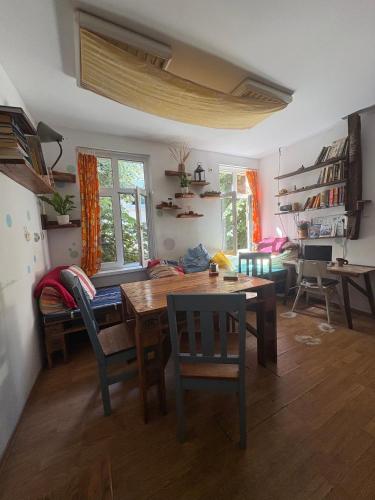 공용 라운지/TV 시청 구역, Just a Hostel in 소조폴