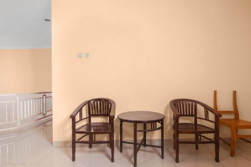 Lobby, Hotel O near Universitas Gadjah Mada formerly Seruni Residence in Depok