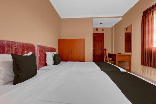 Hotel O near Universitas Gadjah Mada formerly Seruni Residence in Depok