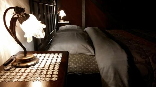 1 queen bed, 1 twin bed