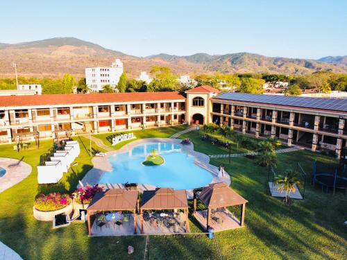 . Grand Caporal Hotel