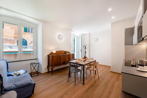 Central Apartment In Genova - Happy Rentals