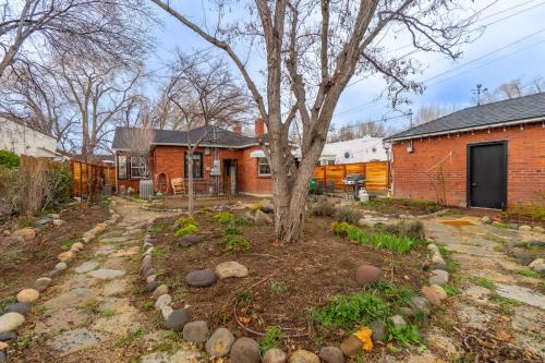 The Luxury Brick Home - image 14