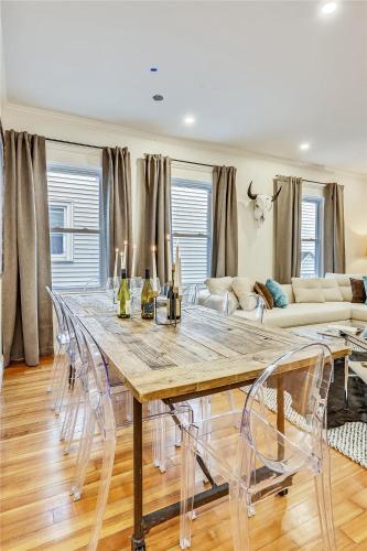 Stylish Boston Renovation Near T in Jamaica Plain