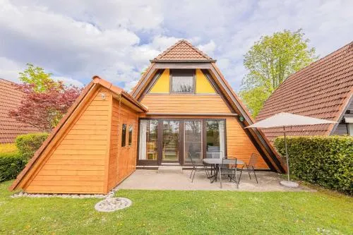 Ferienwohnpark Immenstaad am Bodensee Nurdachhaus Typ 8 NDT 006 in Immenstaad am Bodensee, Deutschland