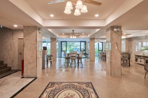 K’ool Hotels & Suites  in Биньтан