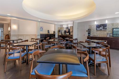 Best Western Plus Miami Airport North Hotel & Suites in Miami, USA
