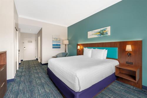 Best Western Plus Miami Airport North Hotel & Suites - image 5