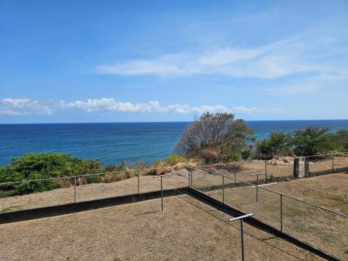 ทัศนียภาพ, Ocean Breeze Retreat in บาสเซตเตอร์เร่