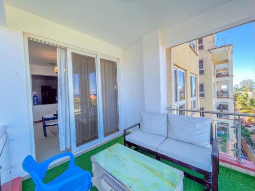 Exterior view, Jiwe Sea View Apartments in Mombasa