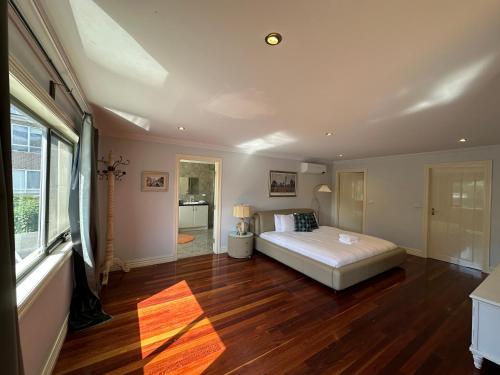 Shine House in Balwyn North
