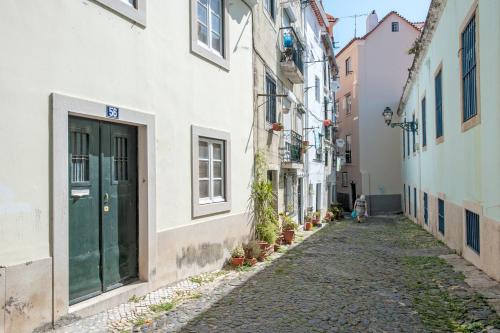 Stay local in Alfama! Deolinda central Home, amazing view, Лиссабон (фото 7)