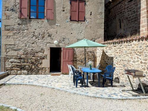 Gîte de charme 10 pers. à Saint-Vert - Nature préservée, 4 chambres, jardin clos - FR-1-582-307 gîte à louer Combris