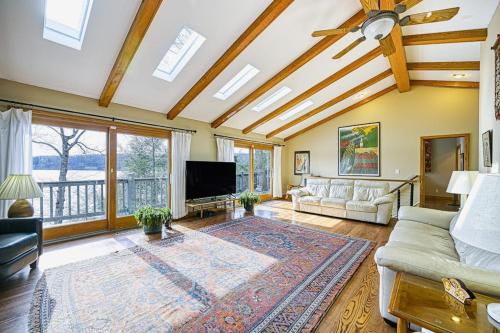 A Million Dollar View in Oakland, USA
