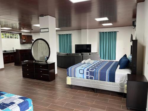 Suites Rancho El Gavilán - Lago Guija (Suites Rancho El Gavilan - Lago Guija) in Метапан
