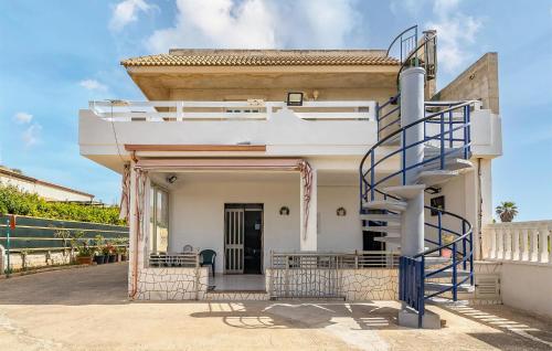 2 Bedroom Lovely Home In Santa Maria Del Focall