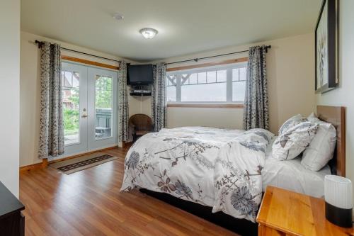 LEstran - 5BR3BA Spa View FP - Lower Unit in Petite-Riviere-Saint-Francois (QC)